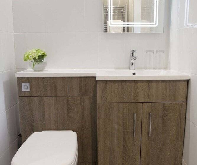 ホテル The Orchid