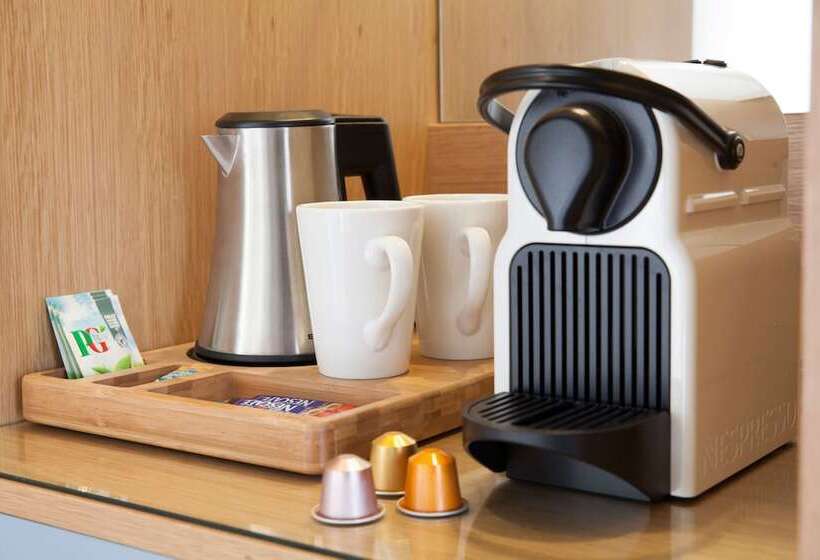 ホテル The Orchid