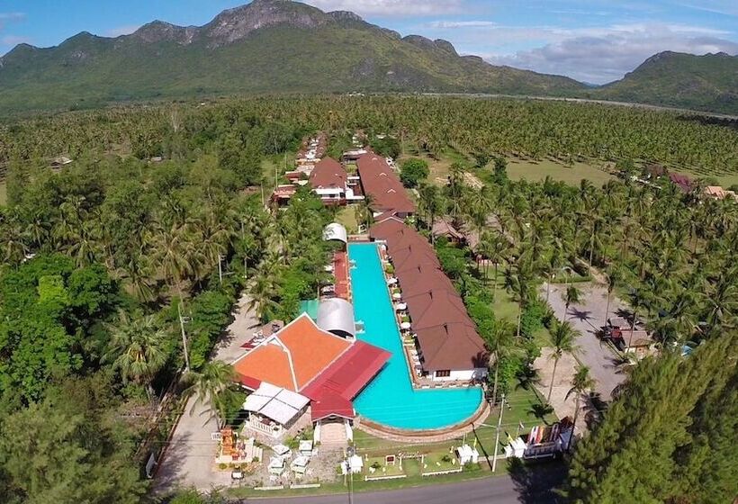 Hotel The Privacy Beach Resort & Spa