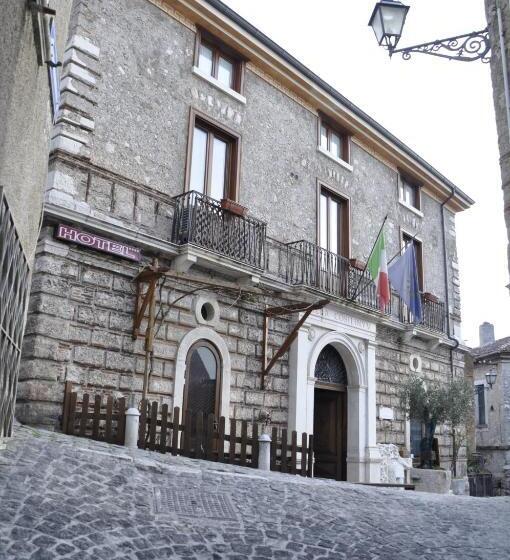 호텔 Villa Cosilinum