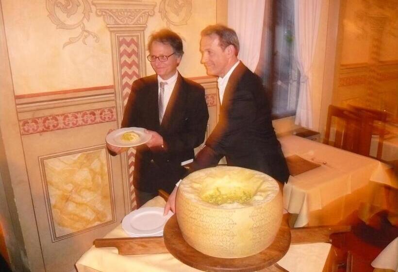 בית מלון כפרי Villa San Lucchese