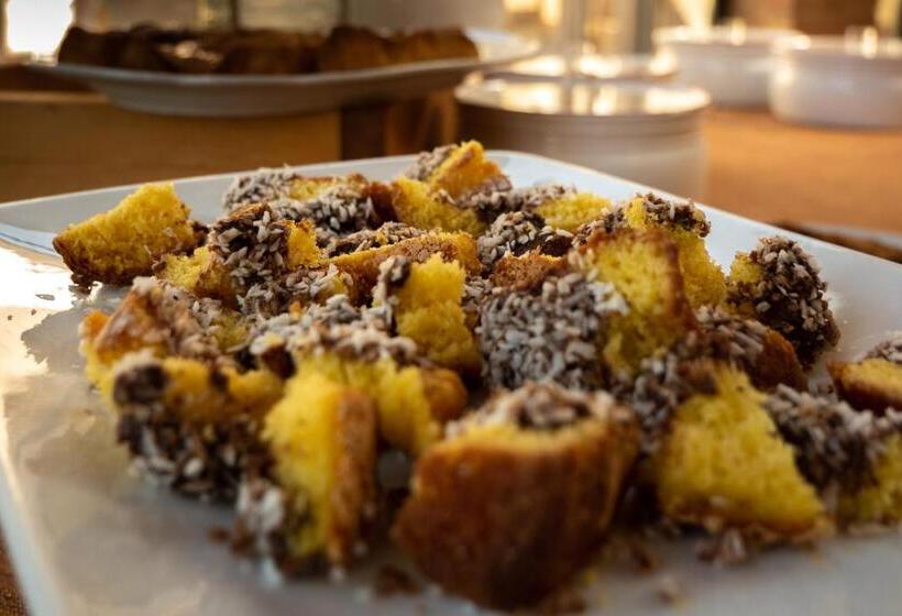 בית מלון כפרי Villa San Lucchese