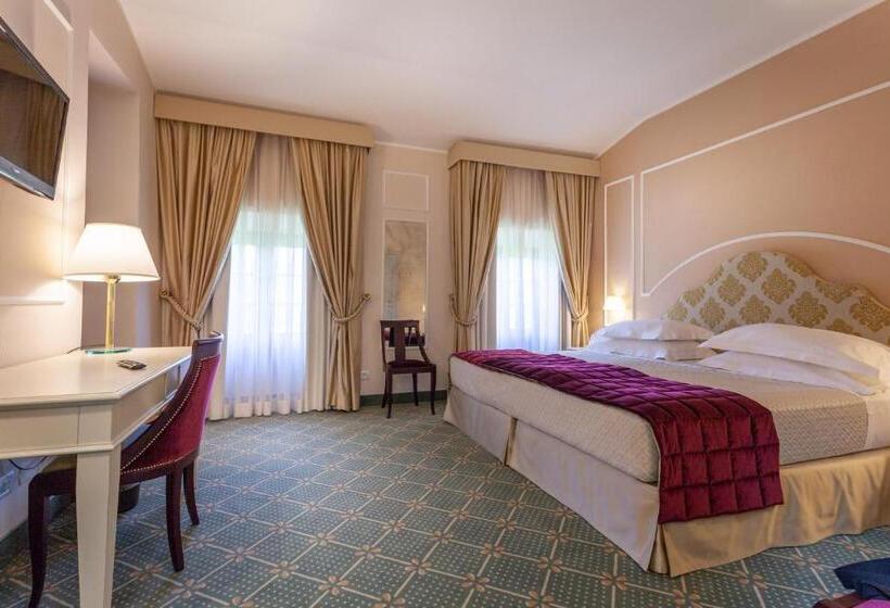 בית מלון כפרי Villa San Lucchese