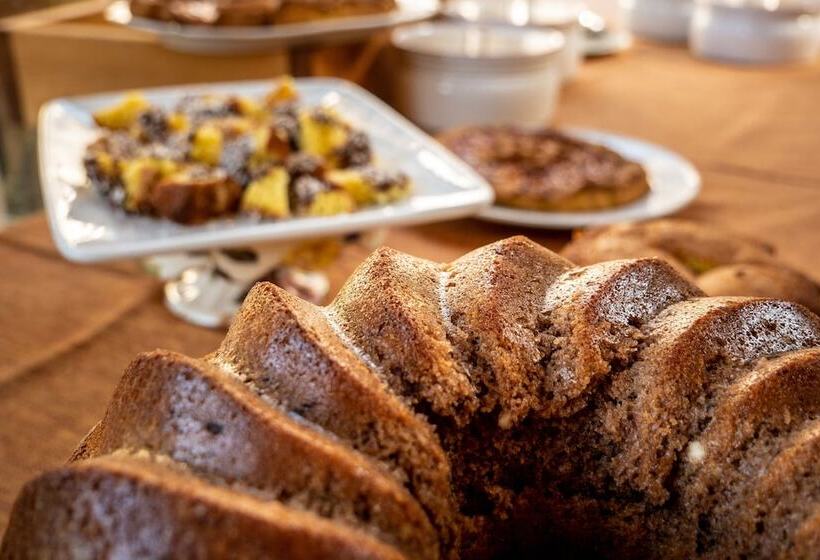 בית מלון כפרי Villa San Lucchese