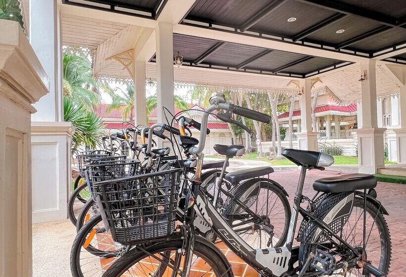 Hotel Wora Bura Hua Hin Resort & Spa