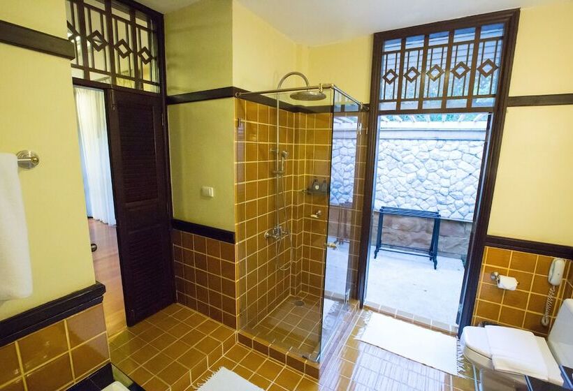 Hotel Wora Bura Hua Hin Resort & Spa