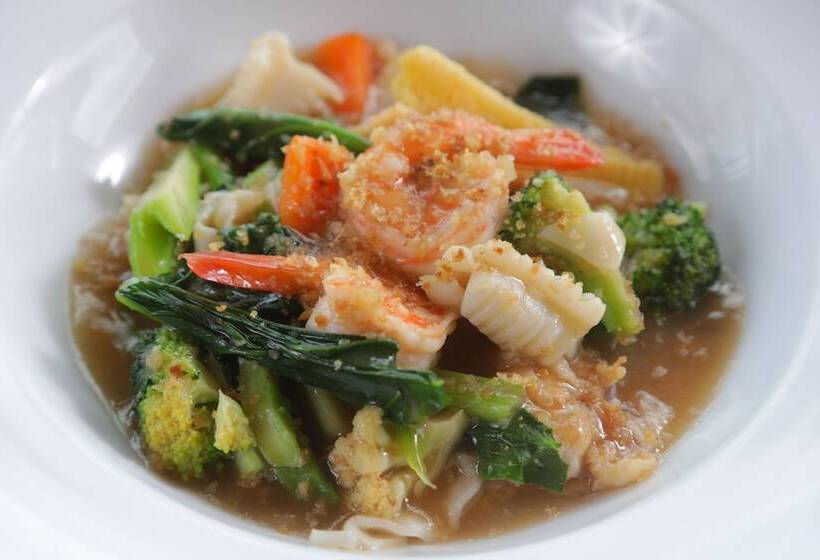 호텔 Woraburi Phuket Resort & Spa   Sha Plus