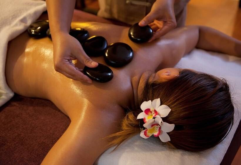 호텔 Woraburi Phuket Resort & Spa   Sha Plus