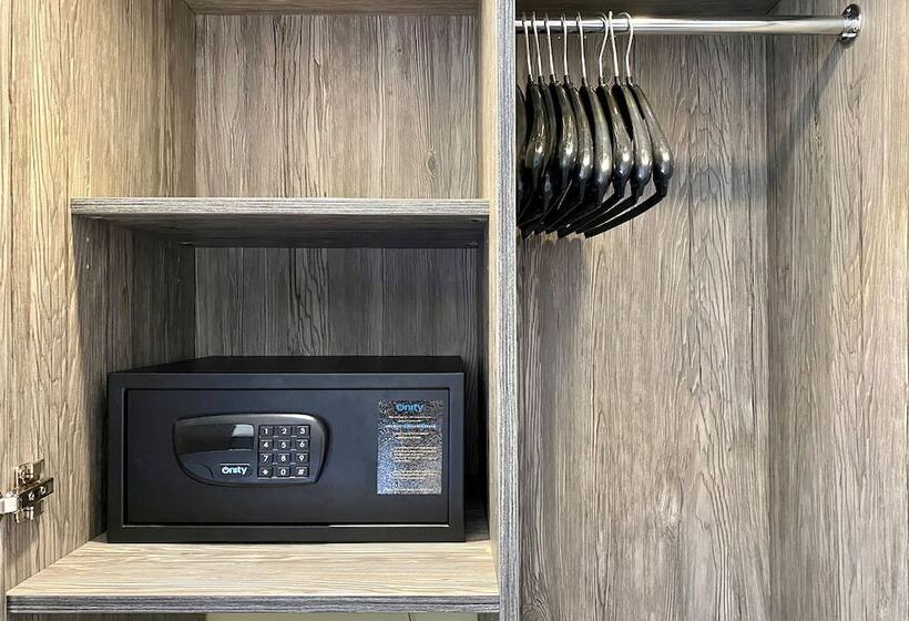 Xo Hotels City Centre