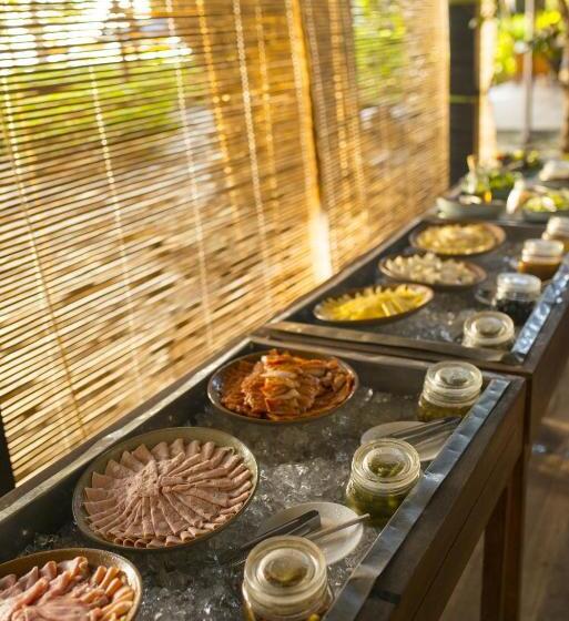 酒店 Zeavola Resort