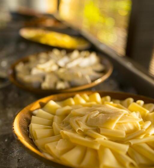 酒店 Zeavola Resort