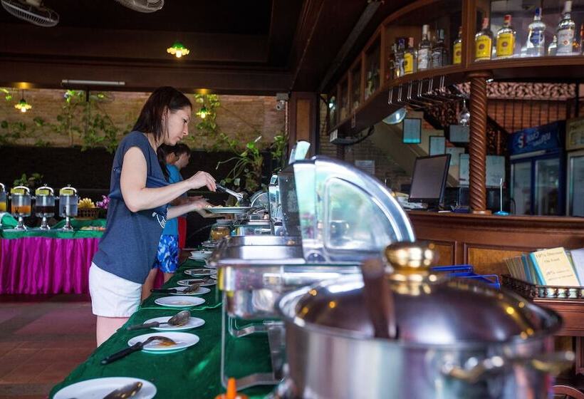 Kata Poolside Resort Sha Extra Plus