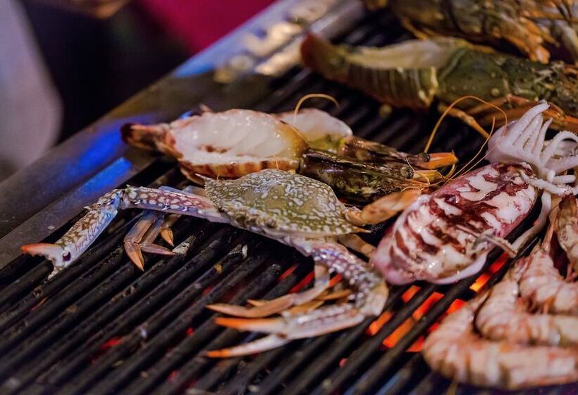 Kata Poolside Resort Sha Extra Plus