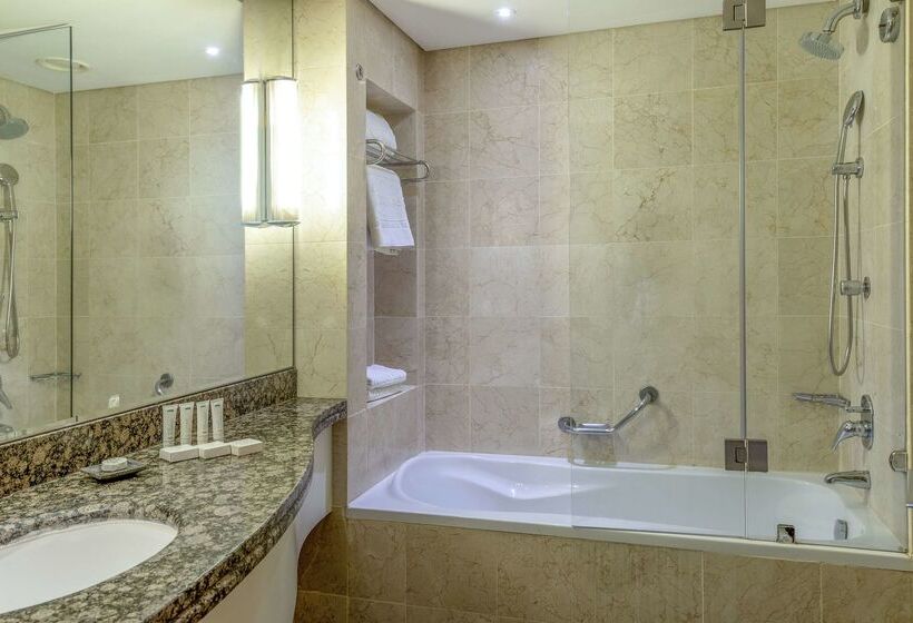 هتل Signia By Hilton Amman