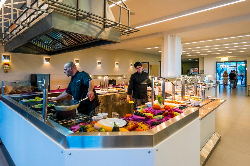 منتجع Lagomandra Beach