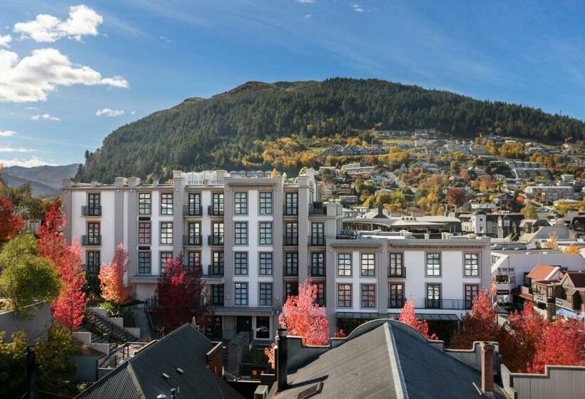 Sofitel Queenstown Hotel & Spa