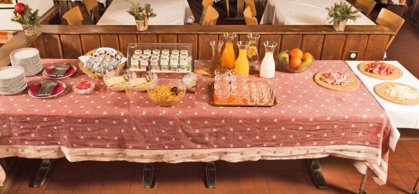 ホテル Bernina Hospiz