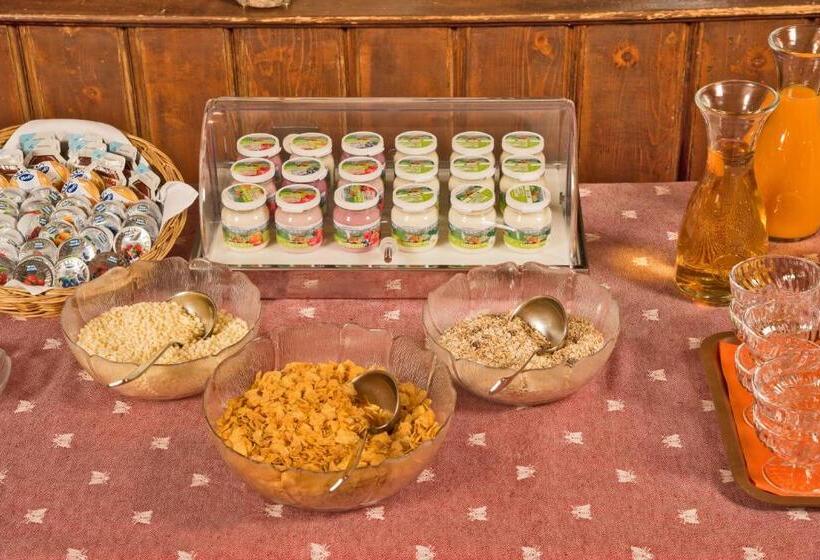 ホテル Bernina Hospiz