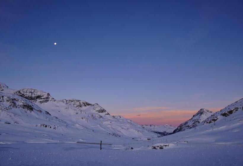 ホテル Bernina Hospiz