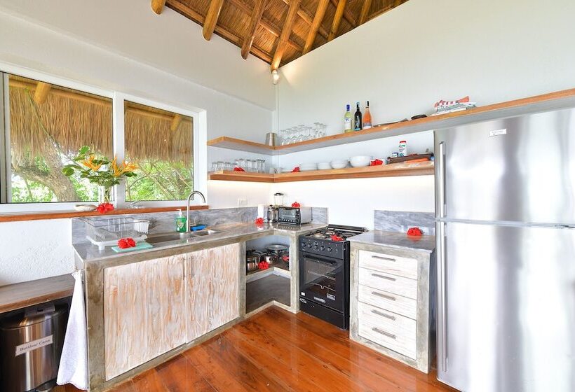 هتل Diniview Villas