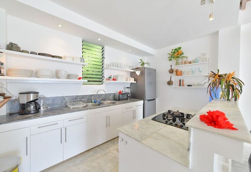 Hotel Diniview Villas