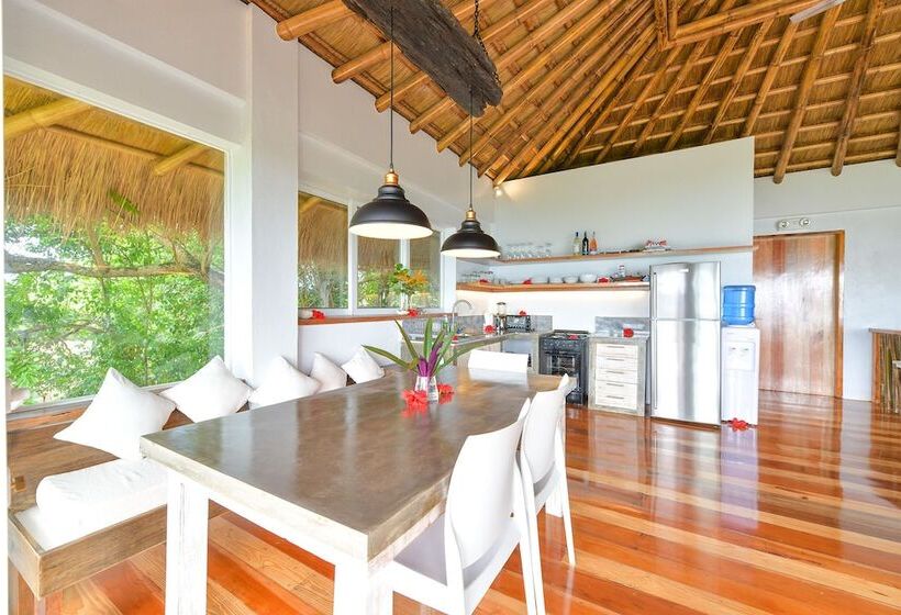 Hotel Diniview Villas