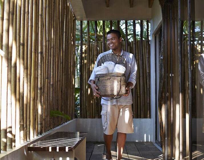 هتل Diniview Villas