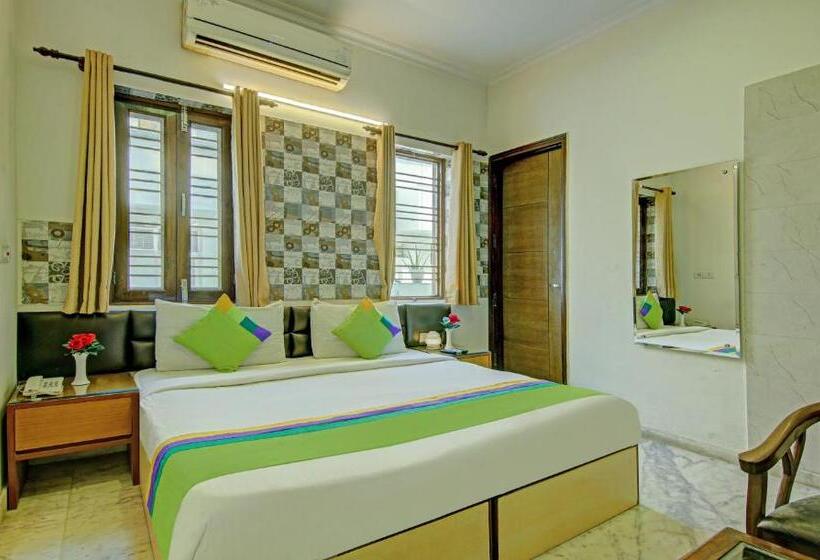 Itsy Hotels Swastika Inn Sector 26