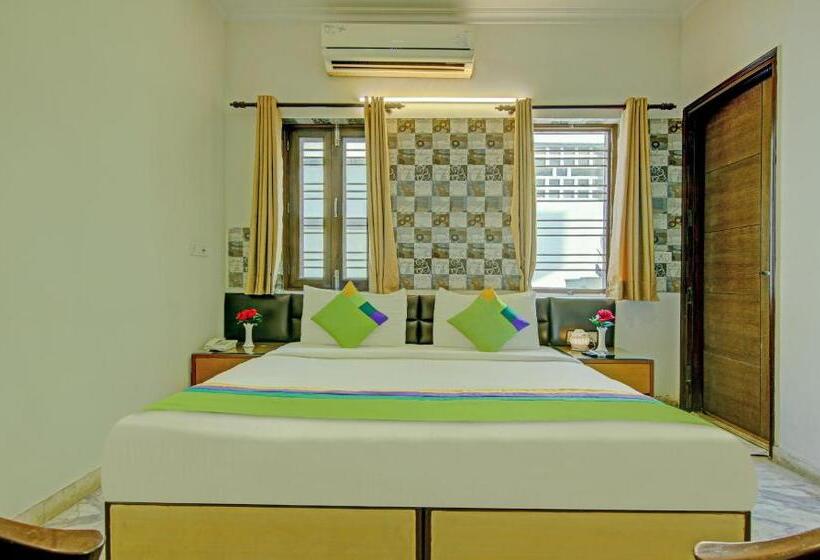 Itsy Hotels Swastika Inn Sector 26