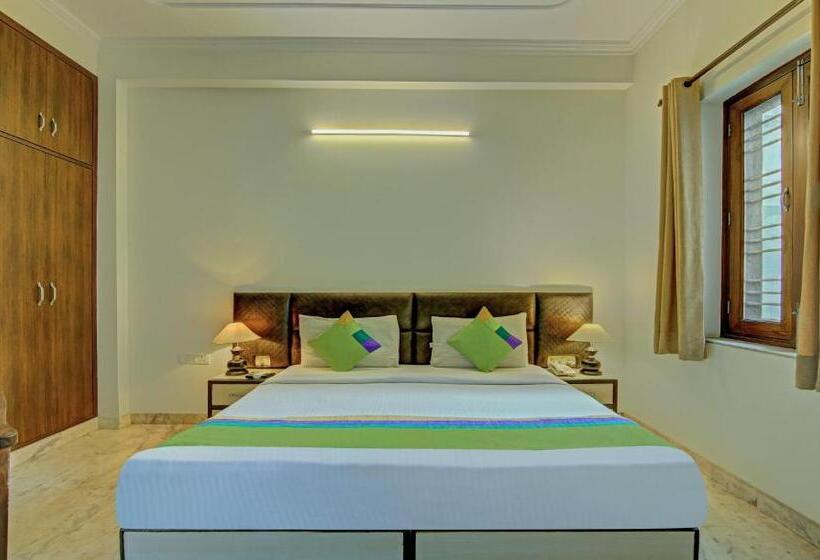 Itsy Hotels Swastika Inn Sector 26