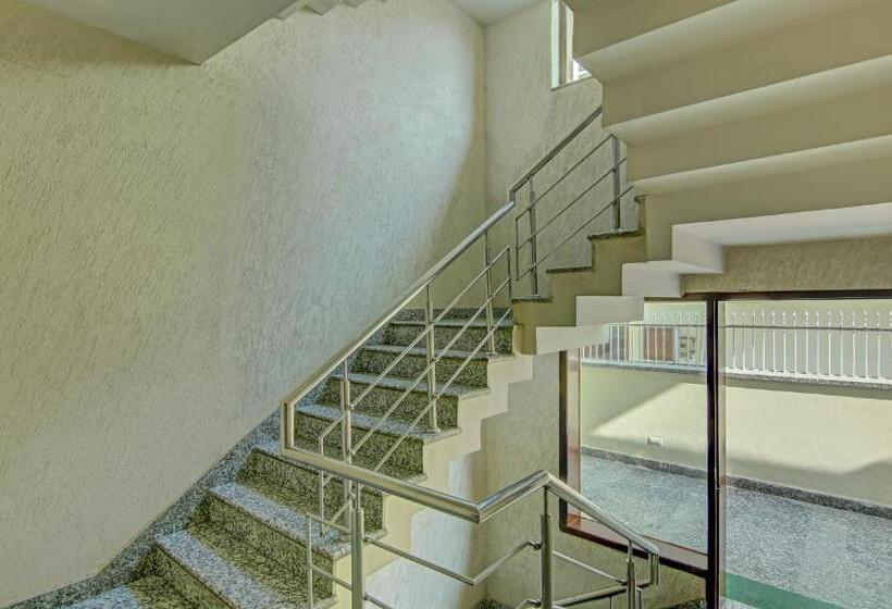 Itsy Hotels Swastika Inn Sector 26