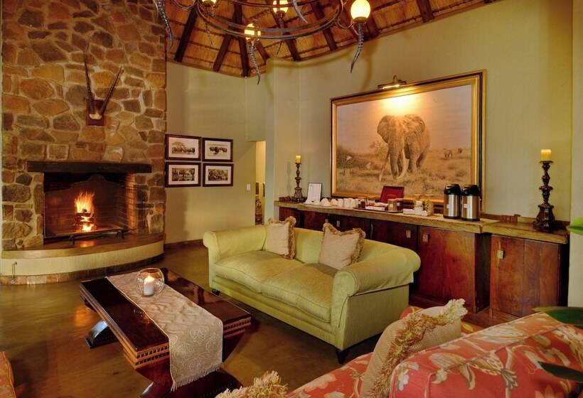 فندق Motswiri Private Safari Lodge