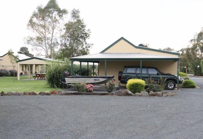 هتل Murray River Resort