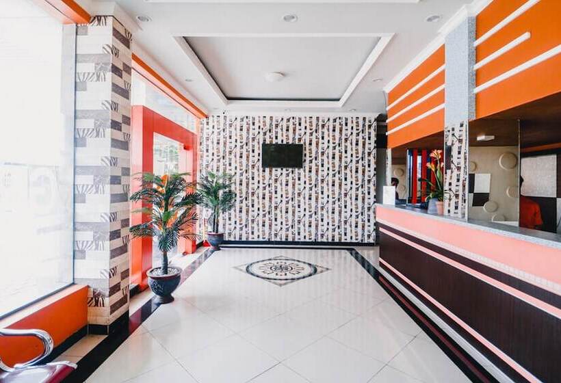 酒店 Reddoorz Plus @ Grand City Inn