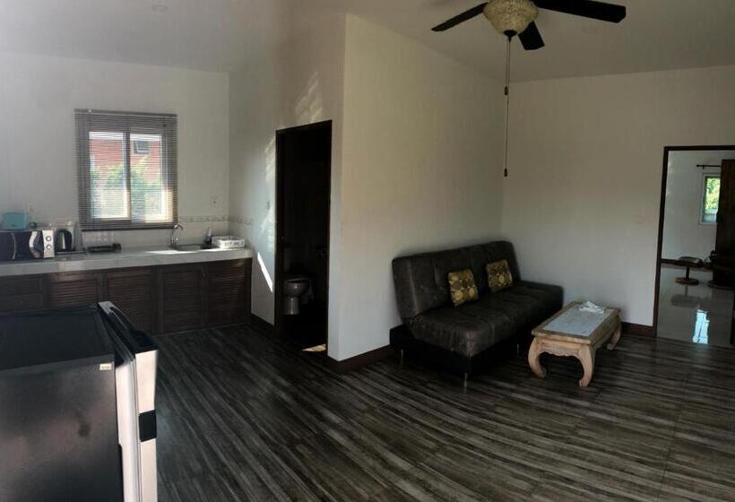 호텔 Relax Garden House