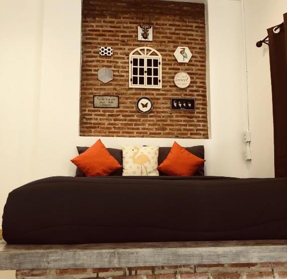 ホテル The Sun Resort Ratchaburi