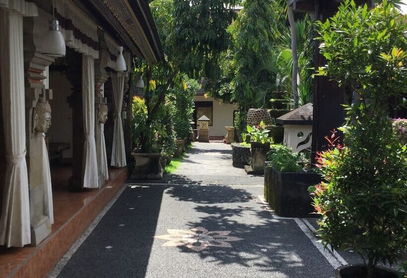 酒店 Tukad White House