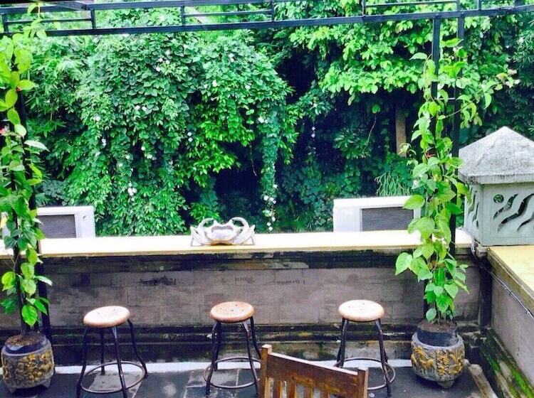 酒店 Tukad White House