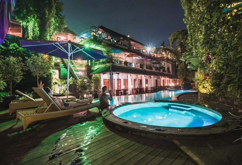 酒店 Tukad White House