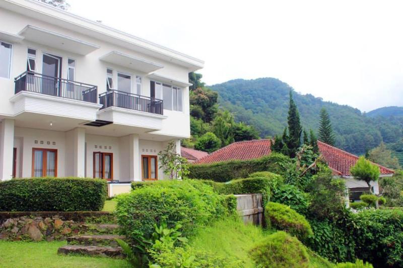 فندق Villa Resort Puncak Khansa River View