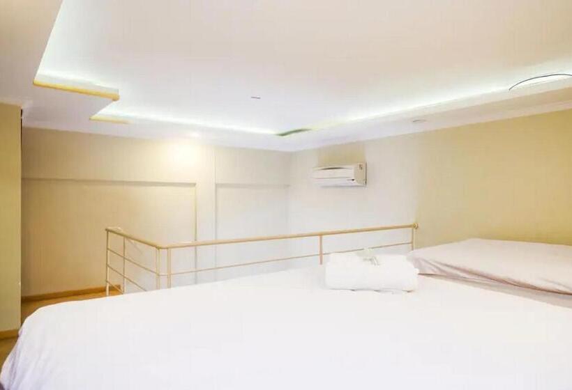 펜션 Urbanview Rumah Kandjani Yogyakarta