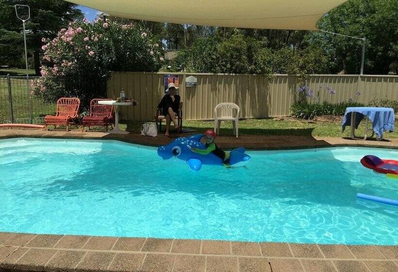 Warrumbungles Mountain Motel