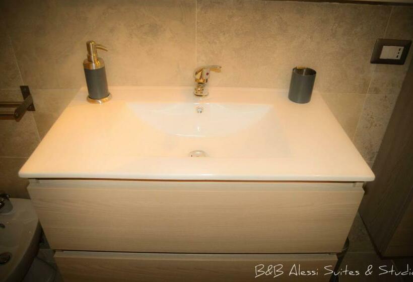 住宿加早餐  Alessi Suites & Studio