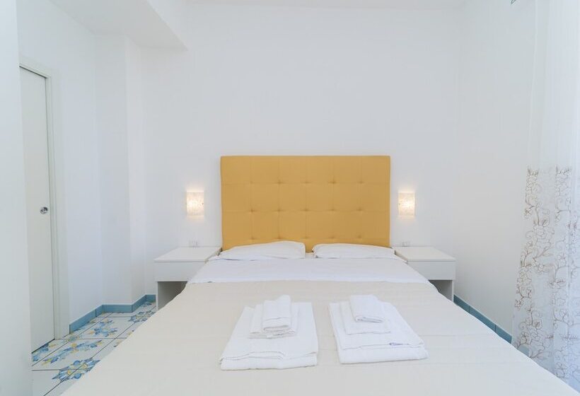 مبيت وإفطار La Casa Di Aurora