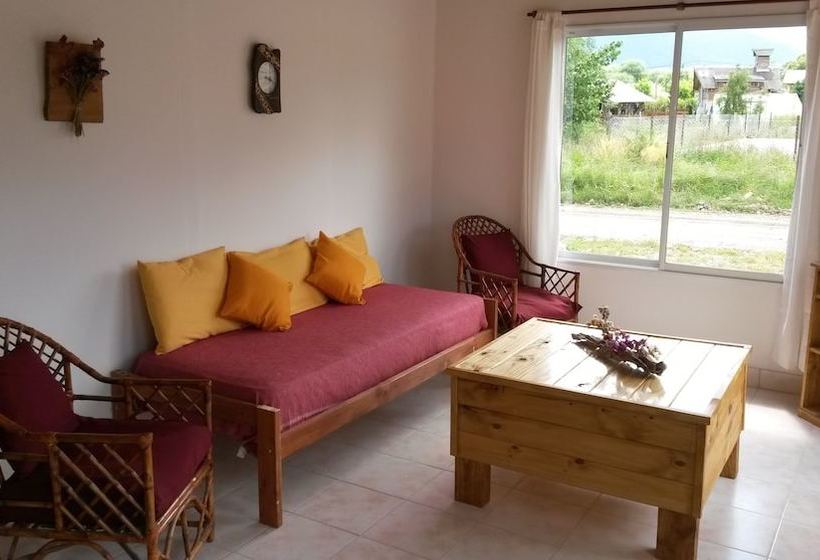 Cabanas Valle Del Pirque