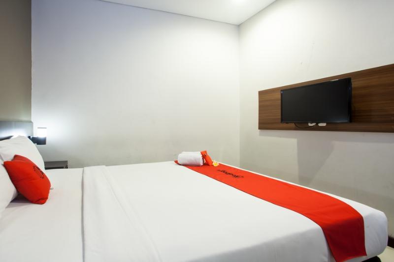 Grage Malang Hotel By Reddoorz