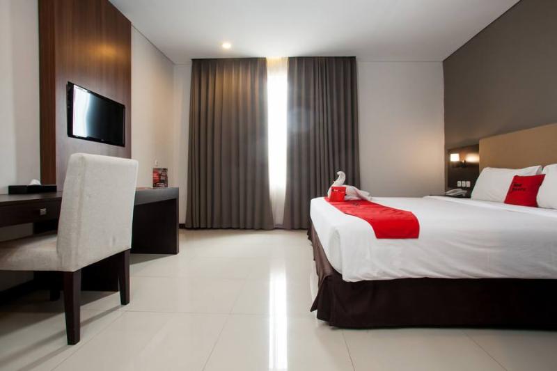Grage Malang Hotel By Reddoorz