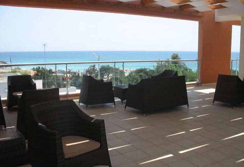 בית מלון כפרי Club Ravezzo