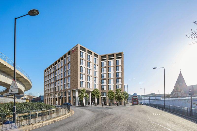 هتل Courtyard By Marriott London City Airport