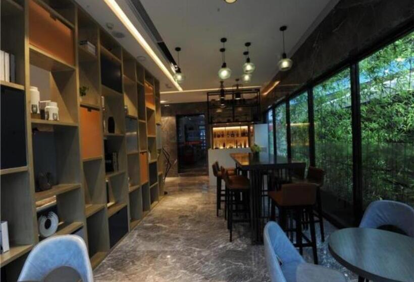 Echarm Hotel Nanning Qingxiu Mountain